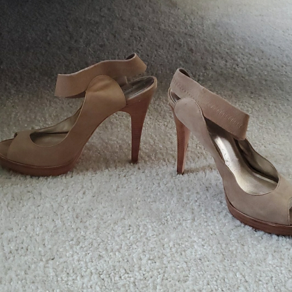 Cute cute Pelle Pelle Sandals